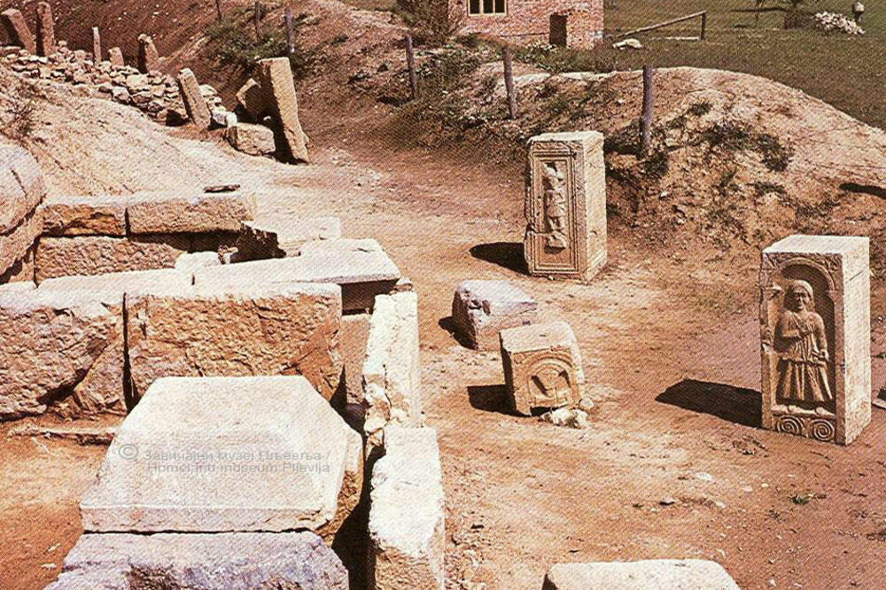 Nadgrobni antički spomenici, Foto: Goran Malidžan