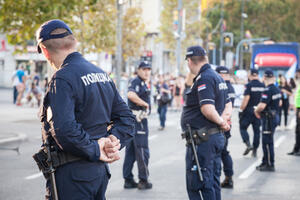 Srbija: Policija će obezbjeđivati sve škole od 1. septembra