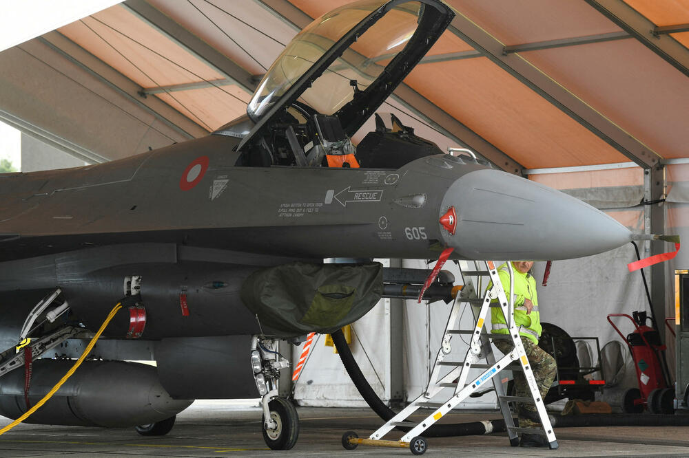 Danski F-16, Foto: Reuters