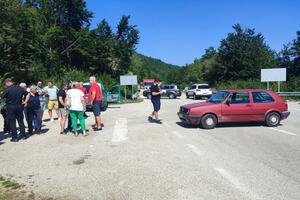 Mještani na sat blokirali magistralni put Nikšić – Plužine