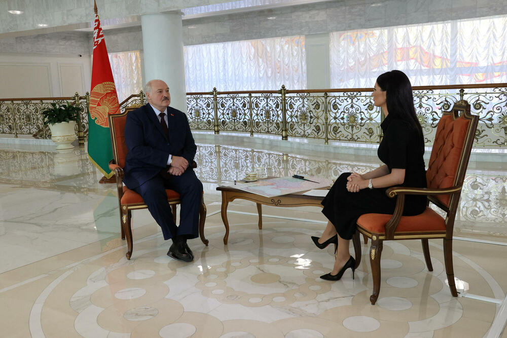 Lukašenko sa proruskom ukrajinskom novinarkom Dijanom Pančenko 