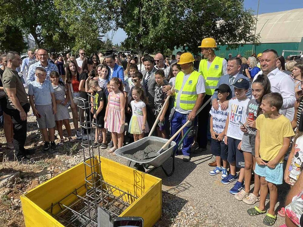 kamen temeljac Vladimir Nazor