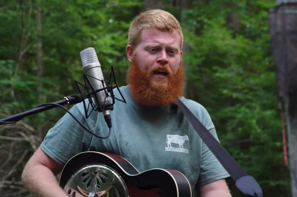 Oliver Entoni, Foto: Printscreen YouTube