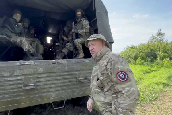 Jedinstvo je veće, ali Putin i dalje mora da čuva leđa