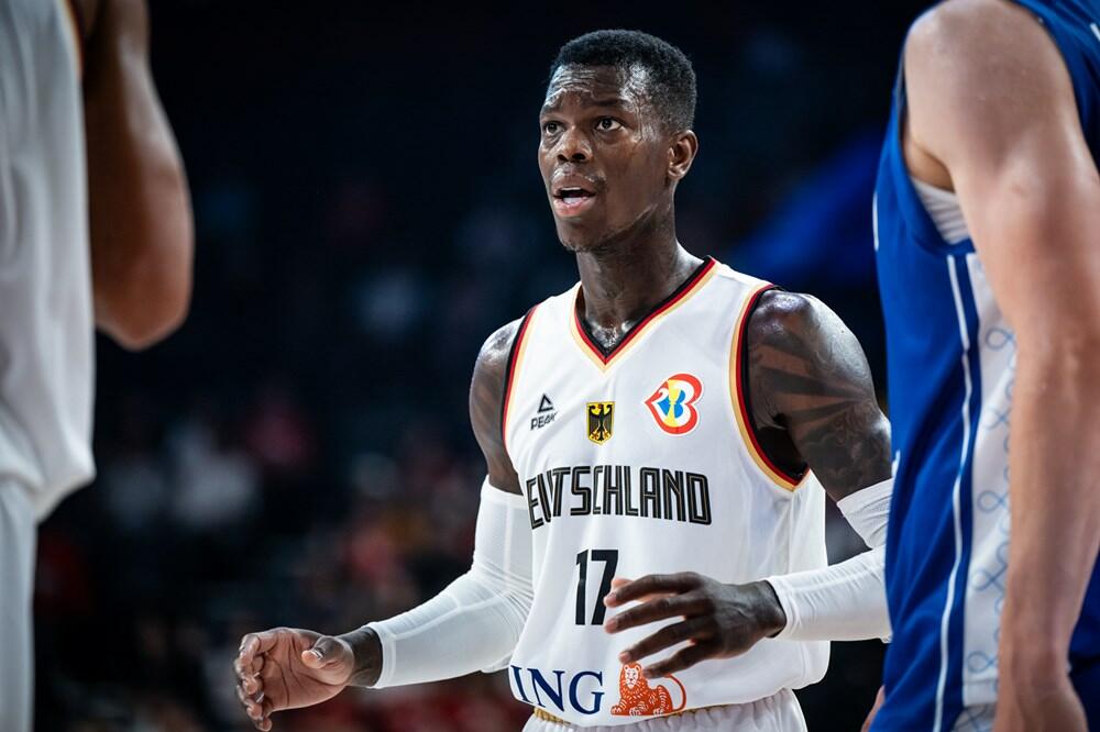 Denis Šreder na utakmici sa Finskom, Foto: FIBA