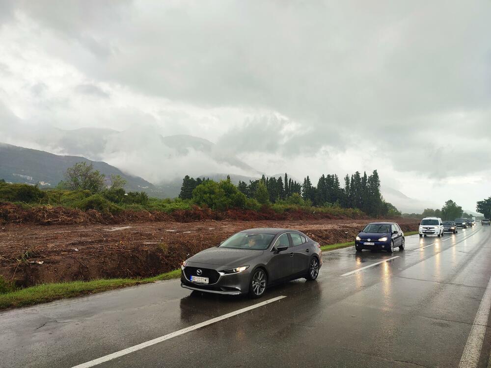 Napušteni radovi na saobraćajnici