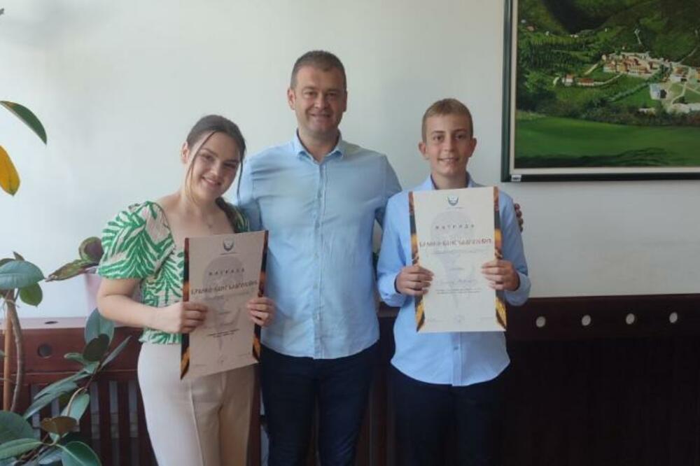 Dobitnici nagrade "Branko Bane Blagojević", Foto: Opština Plužine