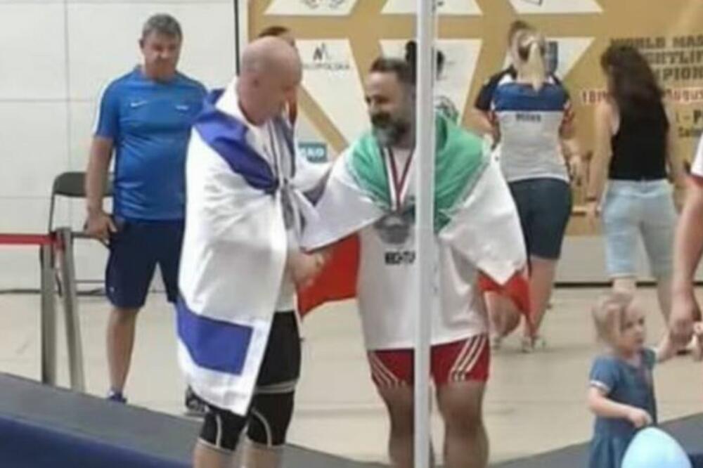 Rukovanje koje je skupo koštalo iranskog dizača tegova, Foto: BBC na srpskom