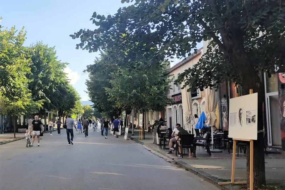 Korzo u Nikšiću, Foto: Svetlana Mandić