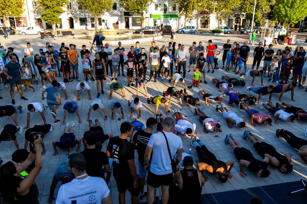 Sa Trga u Nikšiću, Foto: Ekološko udruženje mladih „Zeleni centar“