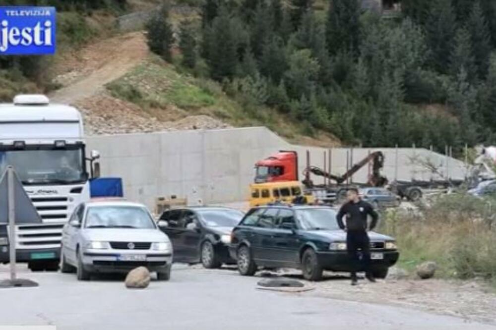 Blokada puta, Foto: TV Vijesti