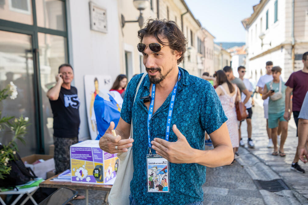 Izar Lunaček, strip crtač iz Slovenije