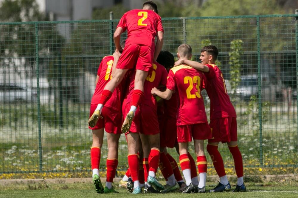 Kadetska fudbalska reprezentacija, Foto: FSCG