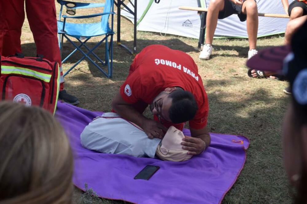 <p>Po prvi put na kamp, koji je trajao tri dana, bili su pozvani i roditelji izviđači koji su imali priliku da učestvuju u programu koji je Savez izviđača pripremio</p>