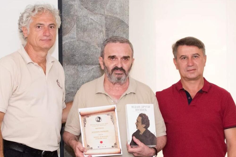 Sa dodjele nagrade: Nebojša Nušić, Velizar Radonjić i Milan Krunić, Foto: Nemanja Mirković
