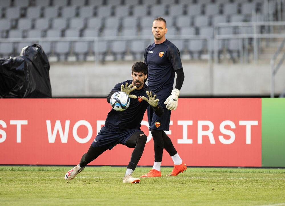 <p>Fudbalska reprezentacija Crne Gore odradila je trening u Kaunasu pred sjutrašnju (18) utakmicu sa Litvanijom u kvalifikacijama za Evropsko prvenstvo</p>