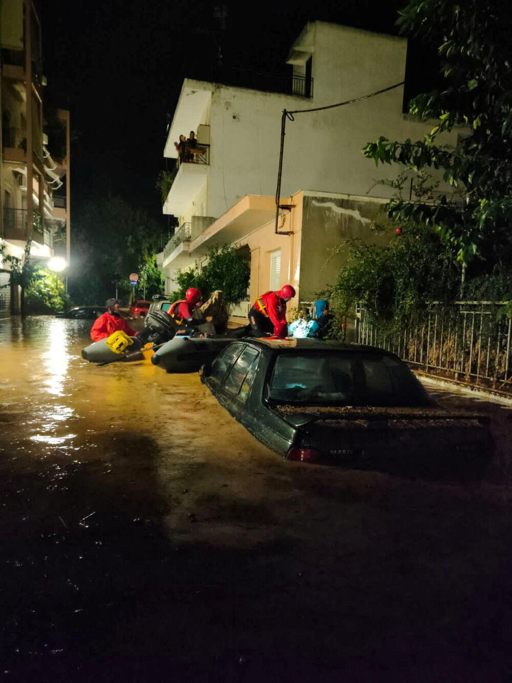 <p>Cijela oblast Piliona je i dalje pogođena prekidima struje i vode dok su glavni putevi oštećeni u jakim kišama</p>