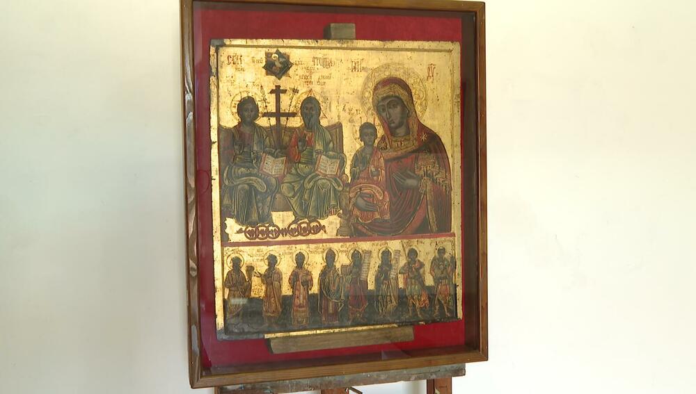 Bogorodica Odigitrija sa Svetom Trojicom