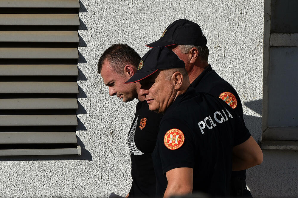Petr Lazović is being escorted to SDT, Photo: BORIS PEJOVIC