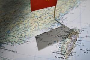 Tajvan detektovao 39 kineskih aviona, nosač aviona i 13 ratnih...