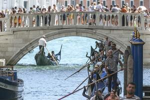 Venecija uvodi dnevnu taksu od pet eura za posjetioice