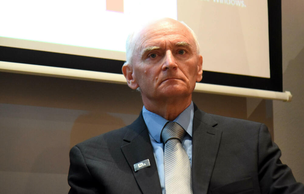 <p>Prof. Darko Žubrinić, predsjednik Društva prijatelja glagoljice i sekretarka Društva Mirna Lipovac održali su predavanje u Podgorici povodom 130 godina od štampanja prvog izdanja hrvatsko-glagoljskog Misala</p>