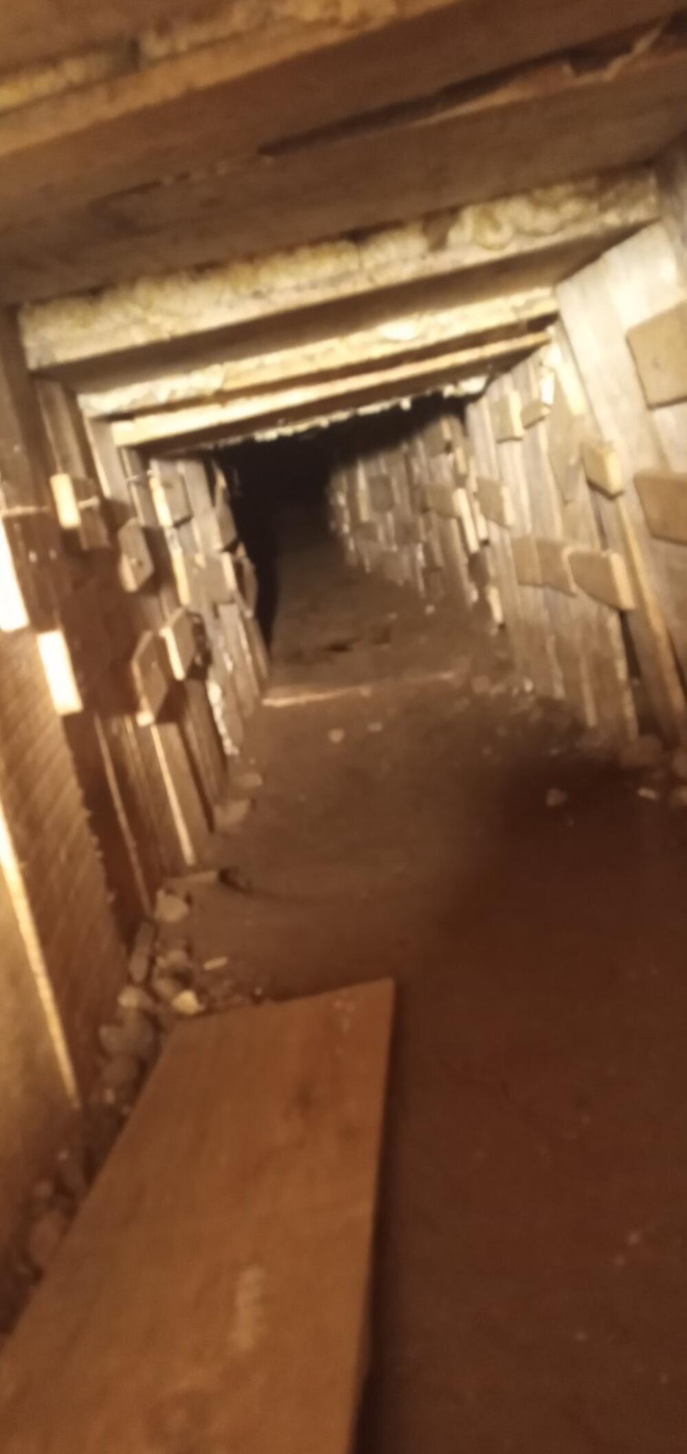Tunel prokopan ispod Višeg suda