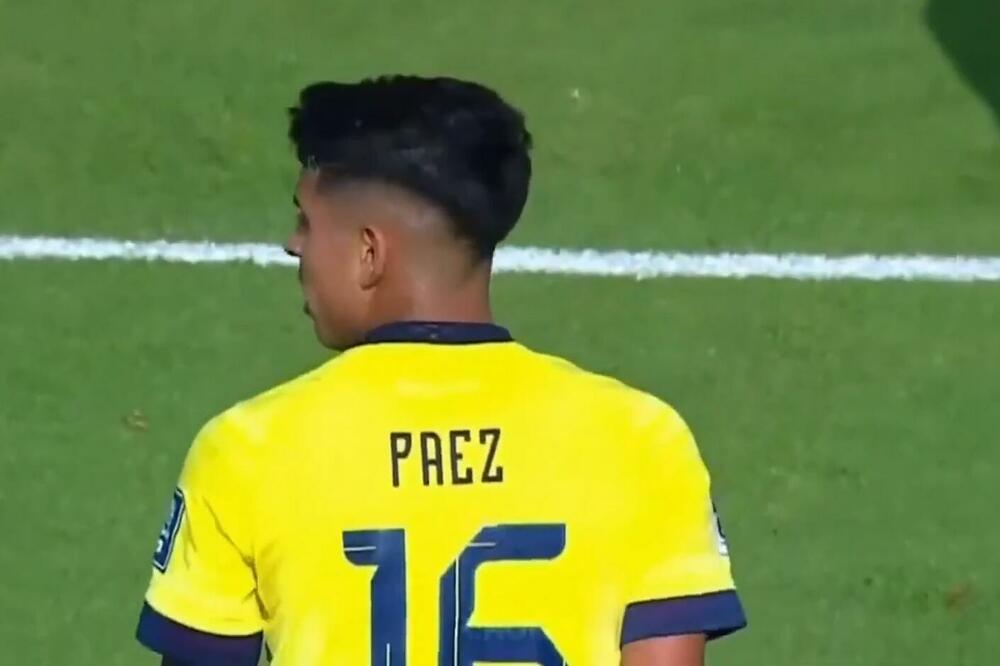 Paez tokom meča sa Urugvajem, Foto: Printscreen YouTube/ SPORTS LIFE