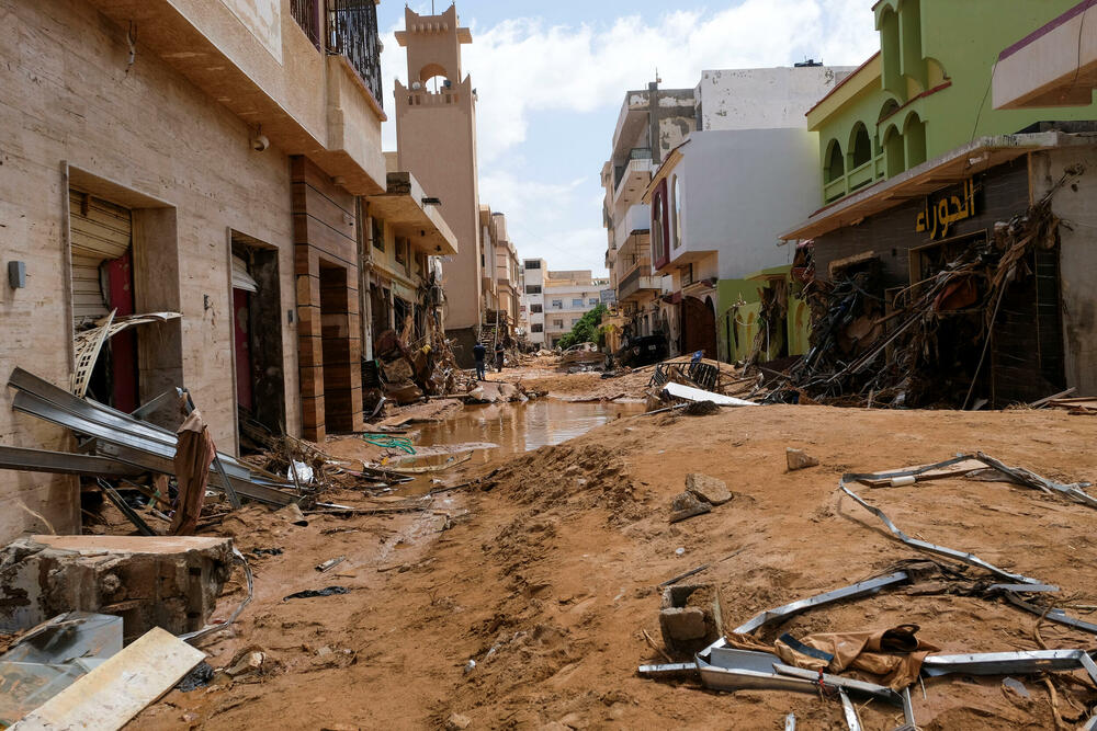 <p>Nakon strašnog nevremena u Libiji još uvijek traje potraga za hiljadama nestalih. Najteže je pogođen lučki grad Derna. UN, EU i Njemačka organizuju humanitarnu pomoć</p>