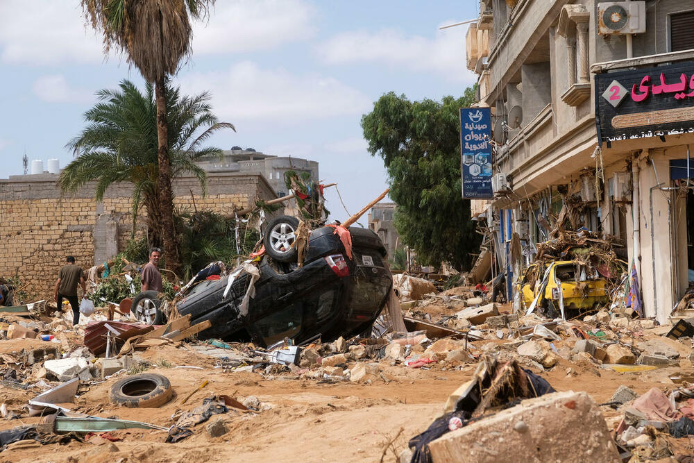 <p>Nakon strašnog nevremena u Libiji još uvijek traje potraga za hiljadama nestalih. Najteže je pogođen lučki grad Derna. UN, EU i Njemačka organizuju humanitarnu pomoć</p>