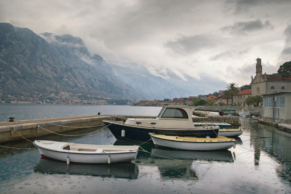 prcanj is just 10min drive from kotor