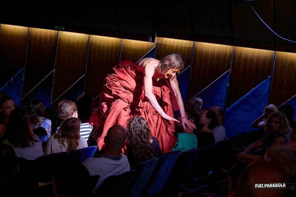 Sa predstave: Medojević kroz publiku