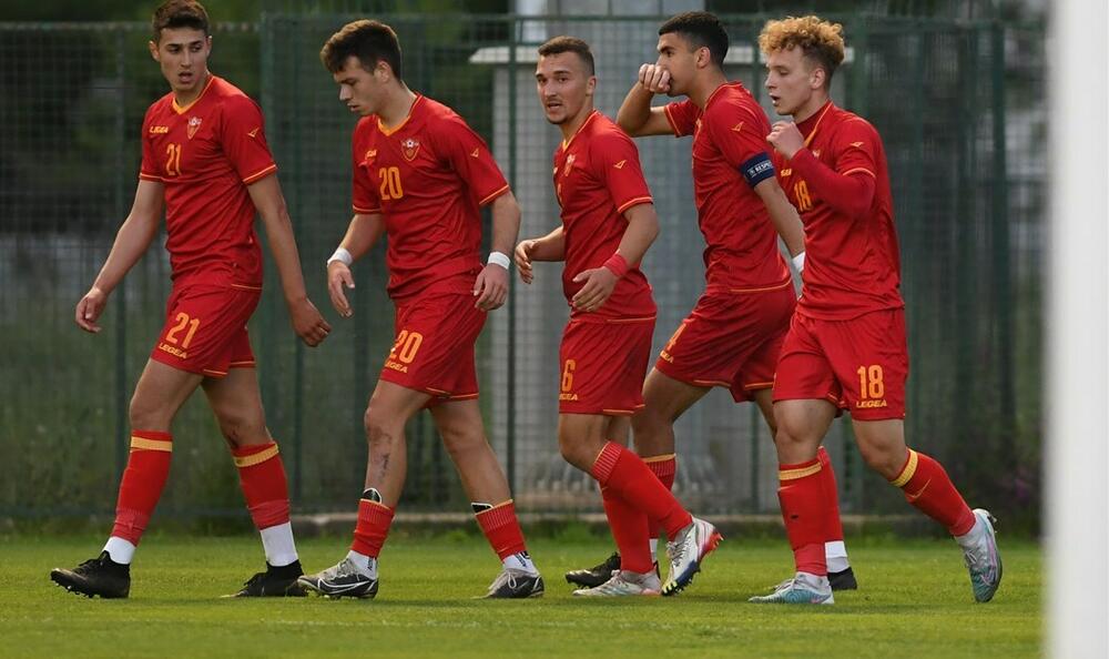 Omladinska fudbalska reprezentacija Crne Gore