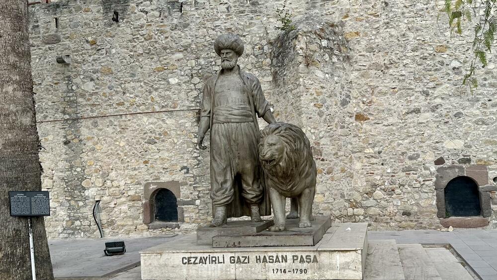 Spomenik Hasan-paši 