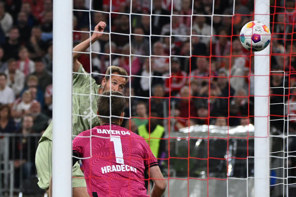 Hari Kejn postiže gol za Bajern, Foto: Reuters