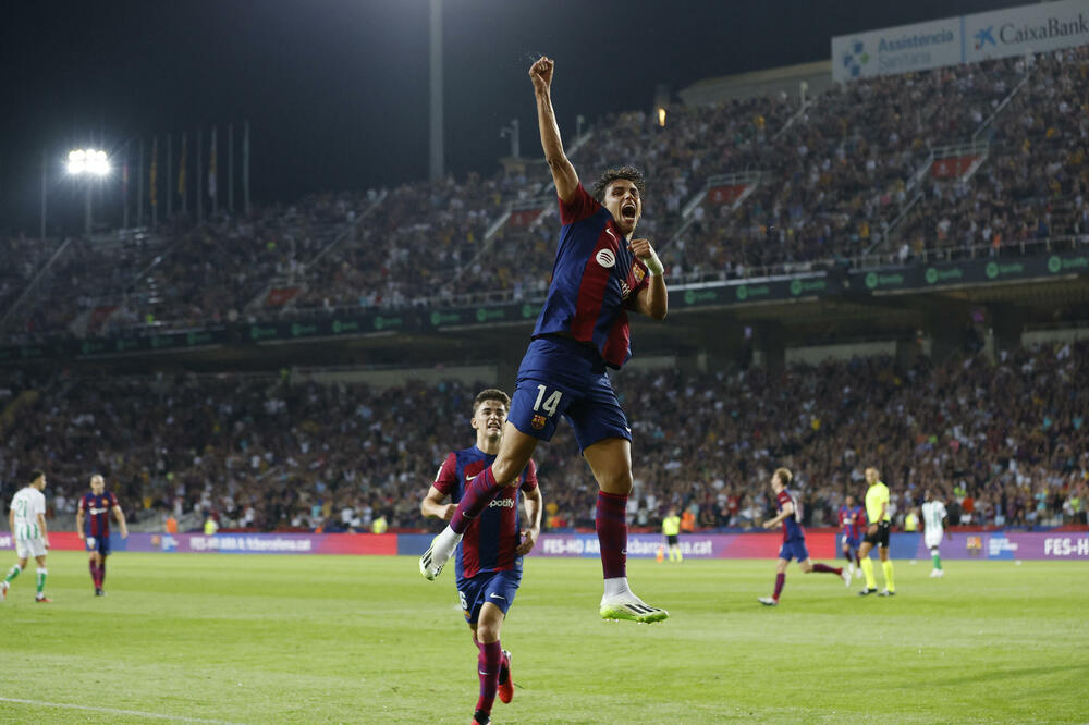 Žoao Feliks slavi gol za 1:0 protiv Betisa, Foto: Reuters/Albert Gea