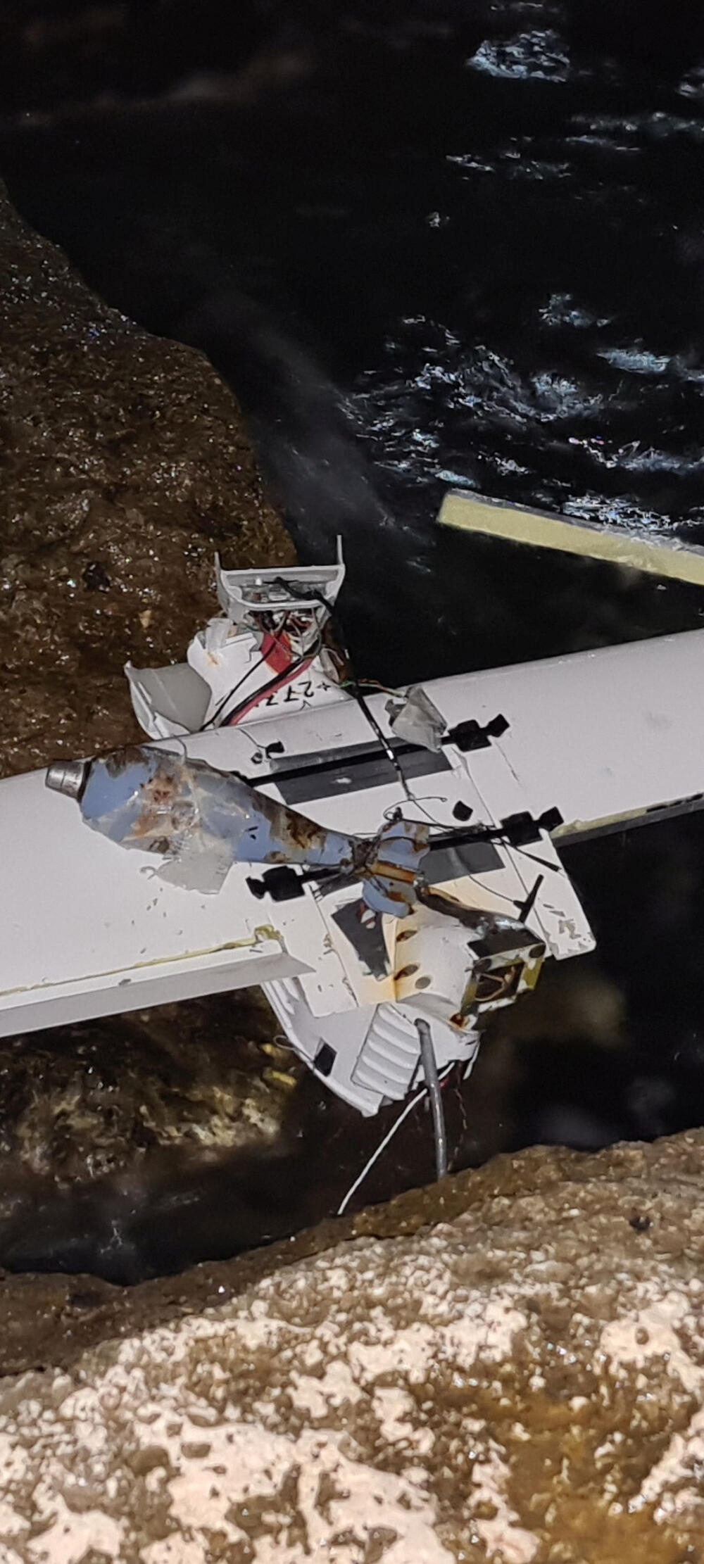 Dron sa granatom viđen na obali Crnog mora