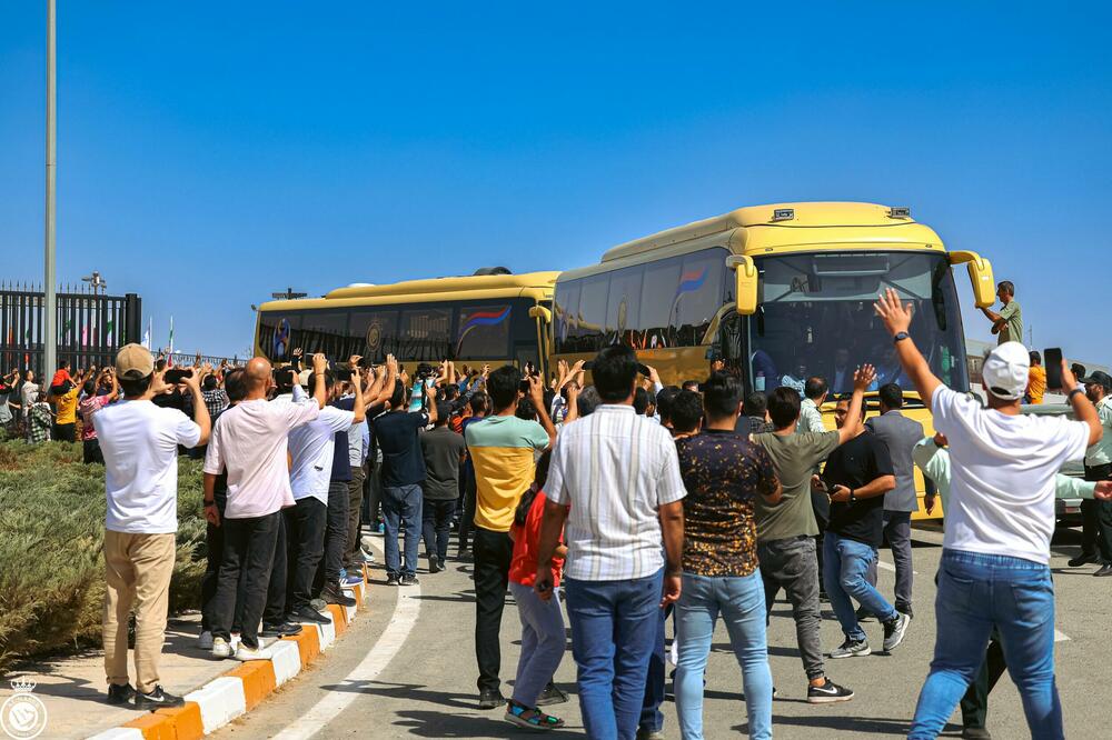 Ljubitelji fudbala su blokirali i konvoj sa fudbalerima Al-Nasra, Foto: twitter.com/AlNassrFC