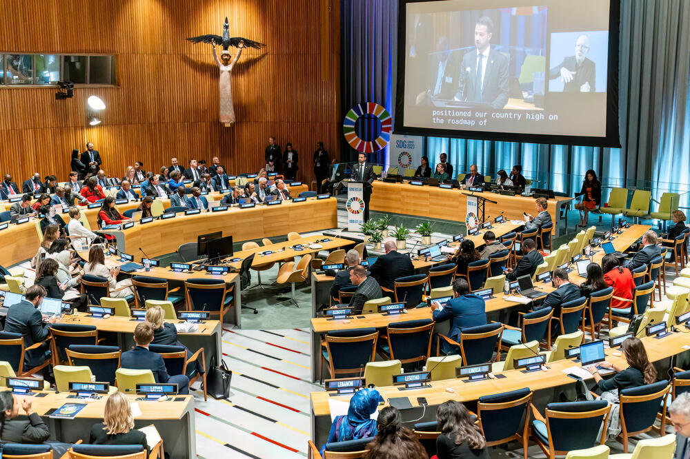 Predsjednik Crne Gore Jakov Milatović govori na Samitu o ciljevima održivog razvoja UN, Foto: Služba za informisanje Predsjednika Crne Gore