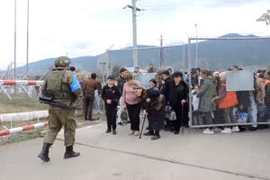 Frans pres: Prva grupa izbjeglica iz Nagorno Karabaha stigla u...