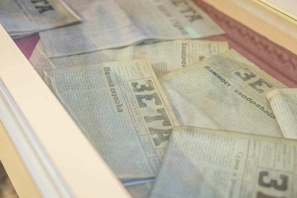 <p>Producent Mitar Miranović u utorak veče realizovao je događaj čiji je centralni motiv bio “Moda u Podgorici u prvim decenijama XX vijeka”, a posjetioci su uživali u raznovrsnom i atraktivnom sadržaju</p>