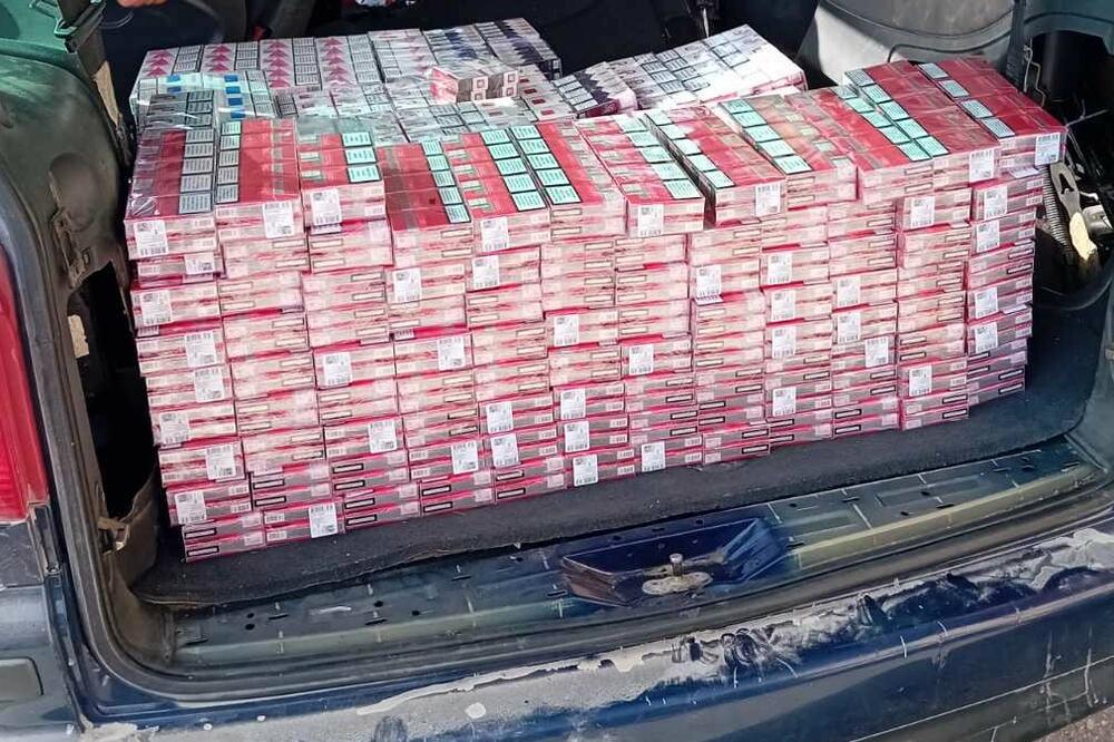 Pronađene cigarete, Foto: Uprava policije