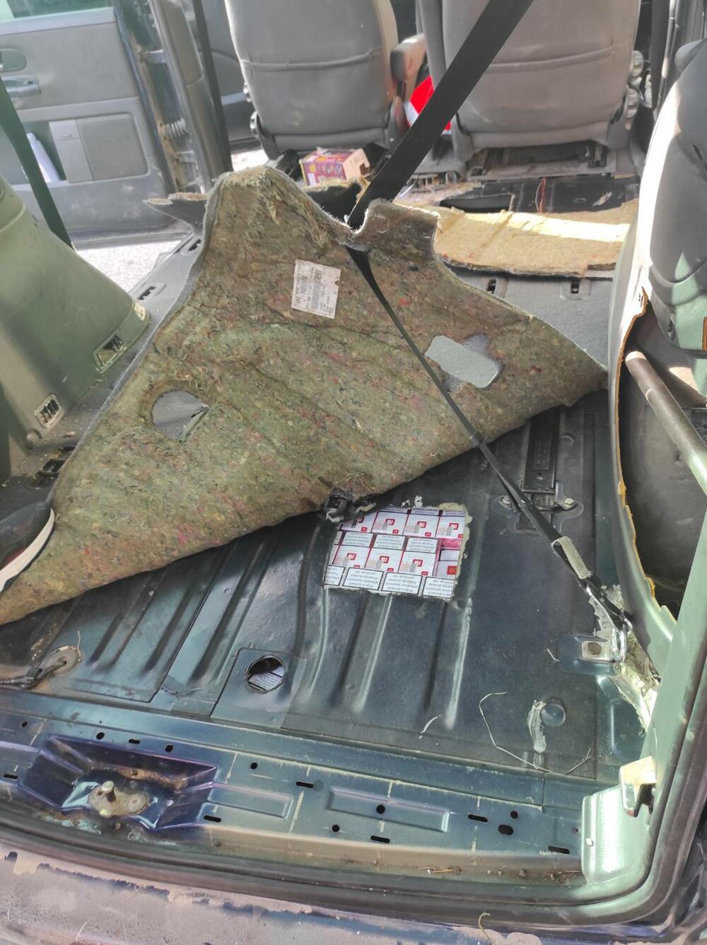 šverc cigareta hapšenje