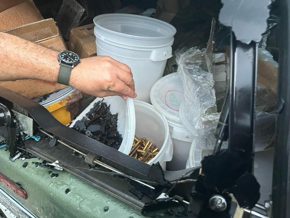 <p>Novinari BIRN-a bavili su se analizom naoružanja sa kog je bilo moguće pročitati oznake, utvrdivši mjesto proizvodnje ili remonta, kao i tip naoružanja i godinu proizvodnje</p>