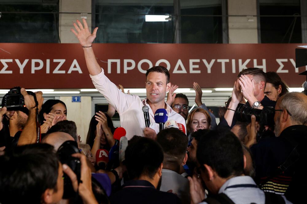 Kaselakis se obraća medijima nakon što je proglašen novim liderom Sirize, Foto: Reuters