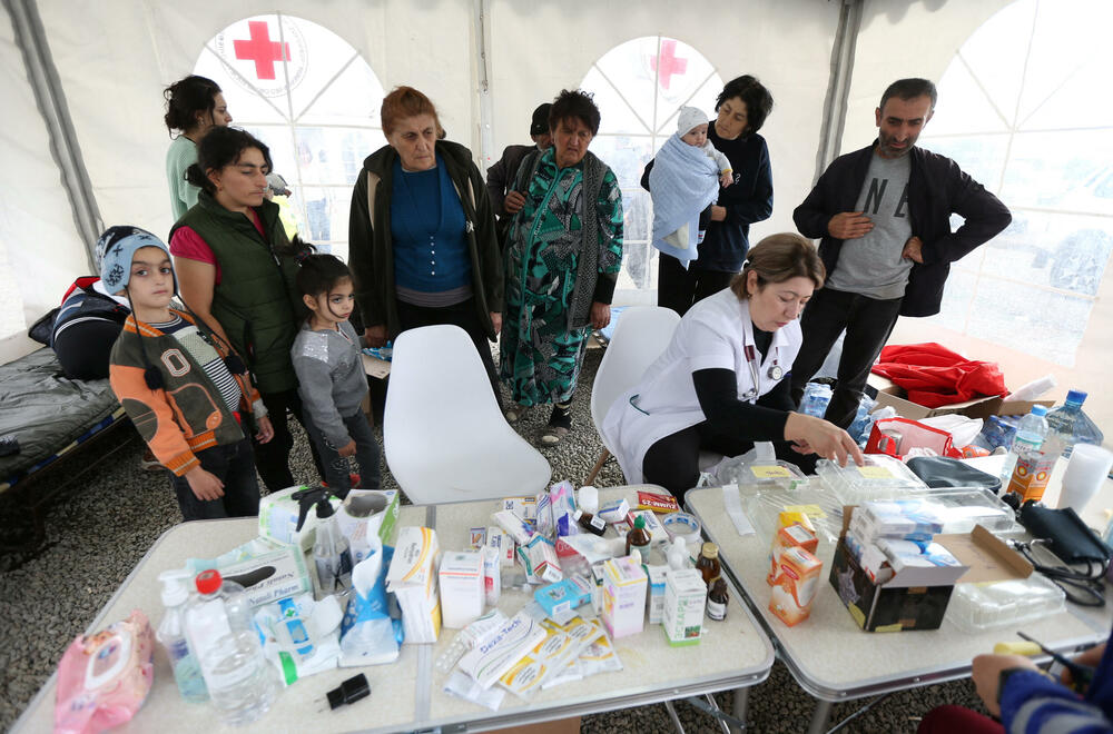 <p>Azerbejdžanska vojska je prošle nedjelje porazila jermenske snage u jednodnevnom napadu, primoravši separatističke vlasti da polože oružje i započnu razgovore o "reintegraciji" Nagorno-Karabaha u Azerbejdžan nakon tri decenije separatističke politike</p>