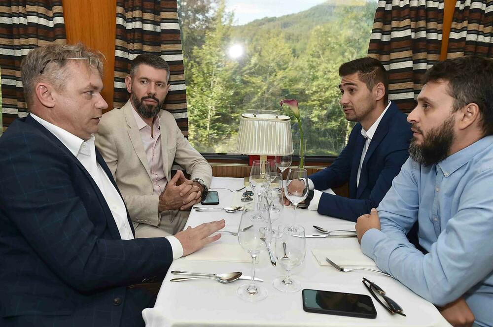 Željeznički prevoz Crne Gore