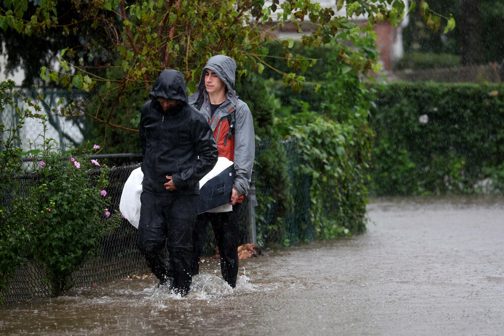 <p>Za sada nema prijavljenih smrtnih slučajeva ili ozbiljno povrijeđenih građana</p>