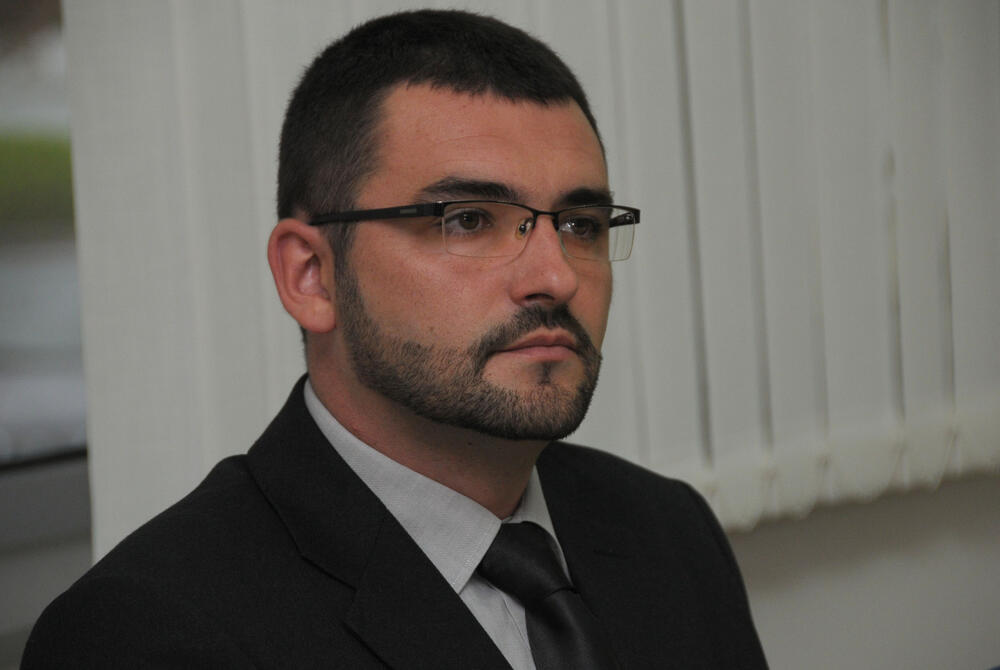 Prvi dekan i urednik “Lingua Montenegrina” Adnan Čirgić