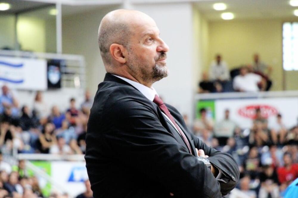 Zvezdan Mitrović na jučerašnjoj utakmici, Foto: Twitter.com/GSBasketbol